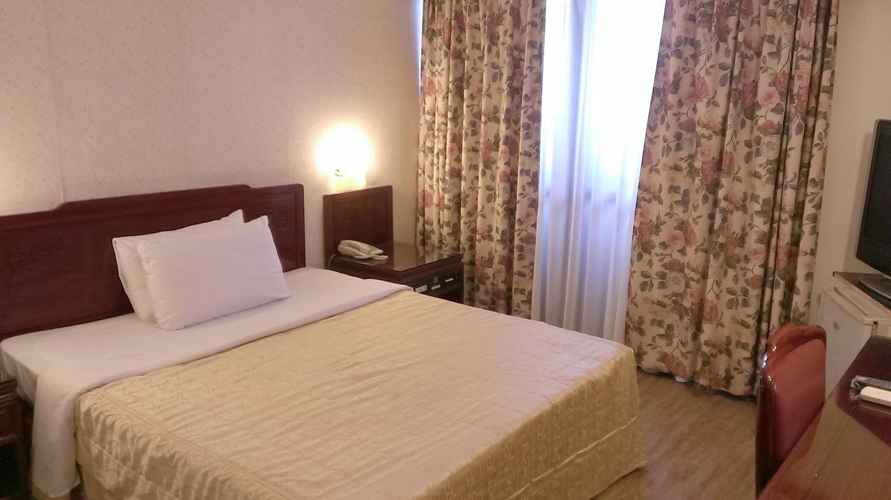 Galaxy Hotel Taichung Exterior photo