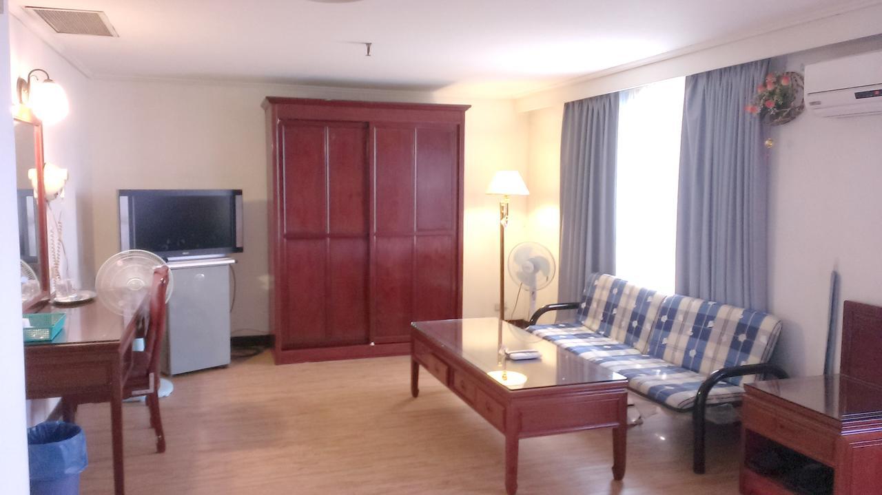 Galaxy Hotel Taichung Exterior photo