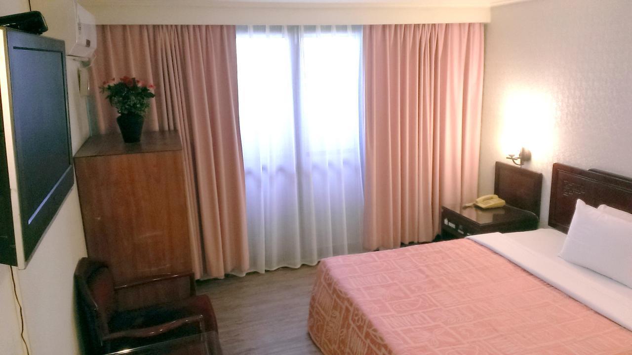 Galaxy Hotel Taichung Exterior photo